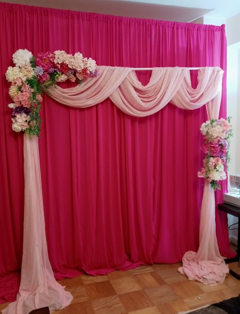 Hot pink and light pink floral backdrop Pink Backdrop Ideas, Pink Floral Backdrop, Homecoming Themes, Gold Drapes, Grass Backdrops, Circle Backdrop, Pink Color Combination, Garland Backdrops, Pink Backdrop