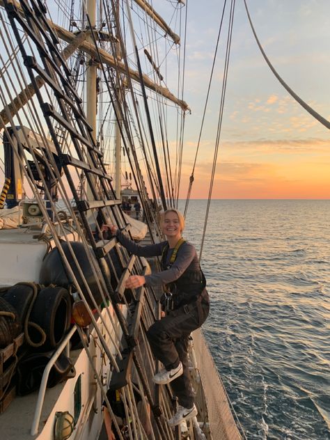 Sailing Ship Aesthetic, Sailing The World, Sailing Astetic, Sailors Aesthetic, Sailor Aesthetic, Sailing Aesthetic, Summer Sailing, Sail Ship, Ocean Sailing