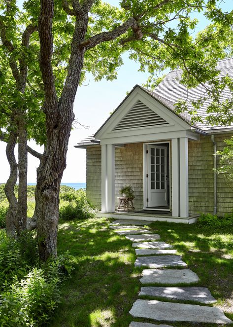 Seaside Cottage — TERRI RICCI Interiors English Beach House, Small Seaside Cottage, Coastal English Cottage, New England Cottage Interiors, Seaside Cottage Exterior, Coastal Cottage Interior, Seaside Cottage Interior, Ocean Cottage, Cottages England