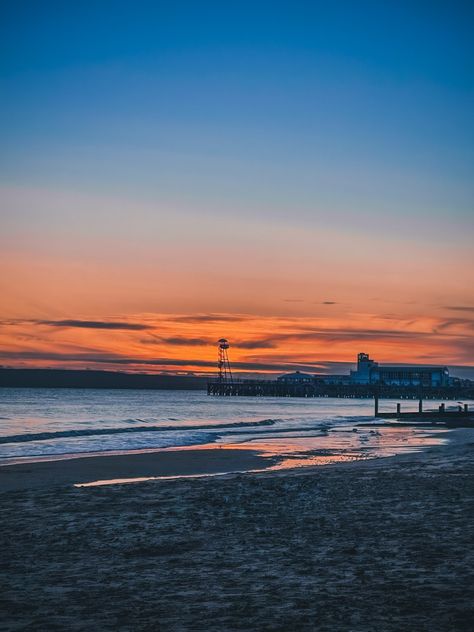 Bournemouth Beach Aesthetic, Bournemouth Aesthetic, Uni Lifestyle, 2024 Prayer, Bournemouth University, Bournemouth Beach, University Aesthetic, Travelling Abroad, Student Aesthetic