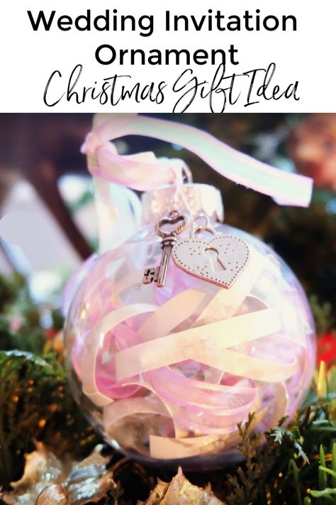 Wedding Invitation Ornament, Diy Wedding Invitation, Christmas Wedding Invitations, Diy Holiday Gifts, Personalised Wedding Invitations, Beautiful Christmas Trees, Diy Holiday Decor, Diy Decor Crafts, Christmas Gift Idea