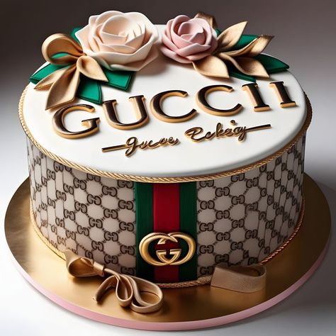 Chanel Birthday Cake, Gucci Cake, Super Torte, Cupcakes Design, Chanel Cake, Luxury Cake, Elegant Birthday Cakes, Cool Cake Designs, Birthday Wishes Cake