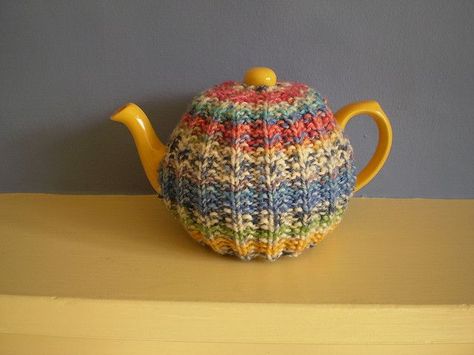 Knit Tea Cozy Pattern, Tea Pot Cover, Tea Cosy Crochet, Knit Tea Cozy, Tea Cosy Pattern, Tea Cosy Knitting Pattern, Tea Cozy Pattern, Knitted Tea Cosies, Crochet Tea Cozy