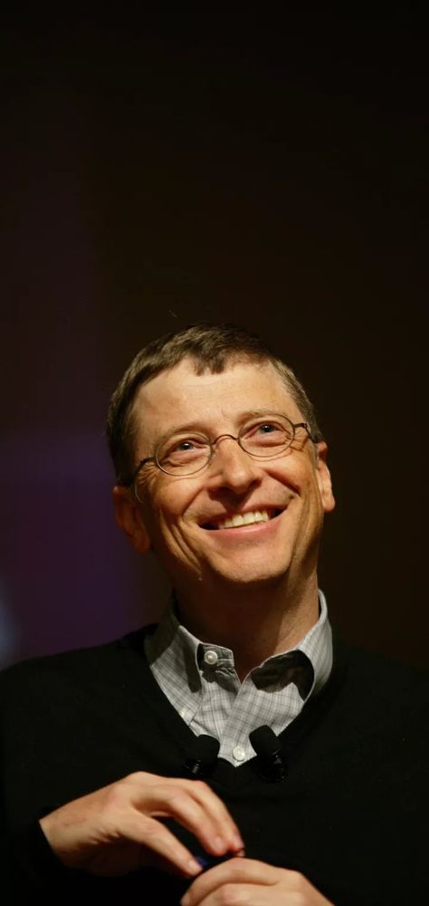 ♕♔The Secret of Bill Gates' Success♔♕ Bill Gates is undoubtedly one of the most successful entrepreneurs in business history. For his success, there are people who admire it, and people who question it. But his success has never depended lucy, and the Microsoft Empire is not based on accident. Bill Gates Steve Jobs, The Man From Earth, Male Profile, Anime Photo Profile Dark, Lion Pictures, Corporate Headshots, Facial Skin Care Routine, Bill Gates, Interesting Faces