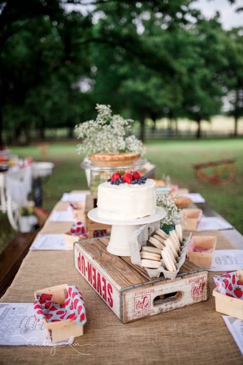 Farm Picnic Aesthetic, Farm To Table Birthday Party, Farmers Market Snacks, Farm To Table Party, Earthy Bachelorette Party, Vintage Farm Party, Farmers Market Food, Market Birthday Party, Farmers Market Birthday Party