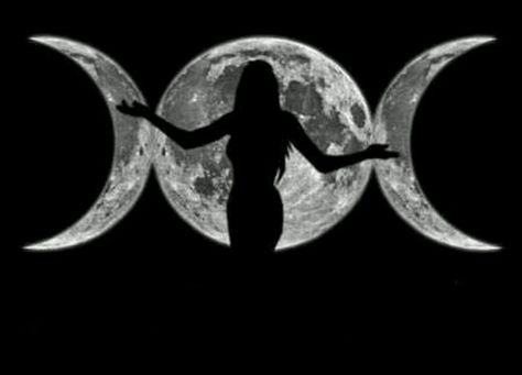 Triple Moon - Maiden/Mother/Crone Moon Goddess, Book Of Shadows, Oh My Goddess, Sacred Feminine, Triple Goddess, Season Of The Witch, Moon Magic, Moon Child, Divine Feminine