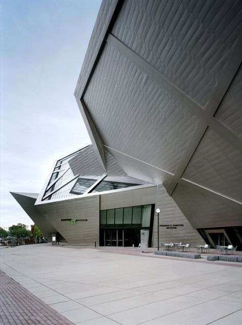 Denver Art Museum / Daniel Libeskind Memorial Architecture, Angular Architecture, Salvador Dali Museum, Deconstructivism, Daniel Libeskind, Modern Architecture Design, Denver Art Museum, Denver Art, Gio Ponti