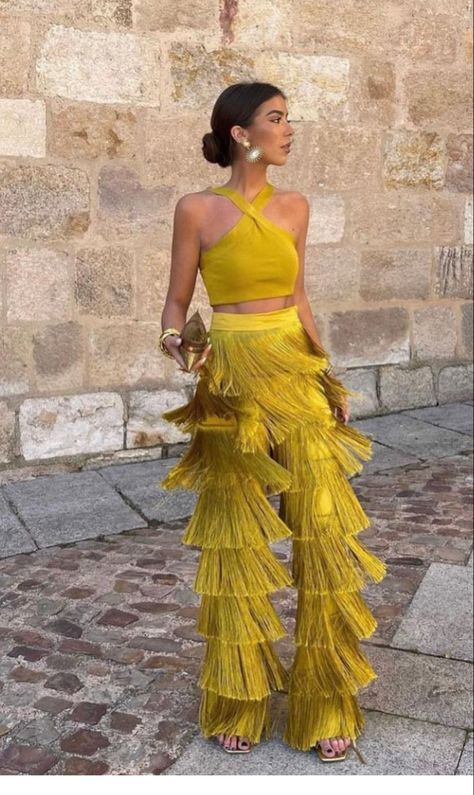 Beach Wedding Guest Dress Summer Classy, Resort Wedding Guest Attire, Wedding Guest Outfit Women, Funky Formal, Tulum Outfits Ideas, Italy Wedding Guest Outfit, Italy Wedding Guest, Dress Code Wedding, Elegant Outfit Classy