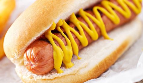 Dirty Water Hot Dogs, Fried Dog, Makanan Cepat Saji, Chili Dogs, Hot Dog Recipes, Tater Tots, Food Names, Processed Meat, Dirty Water