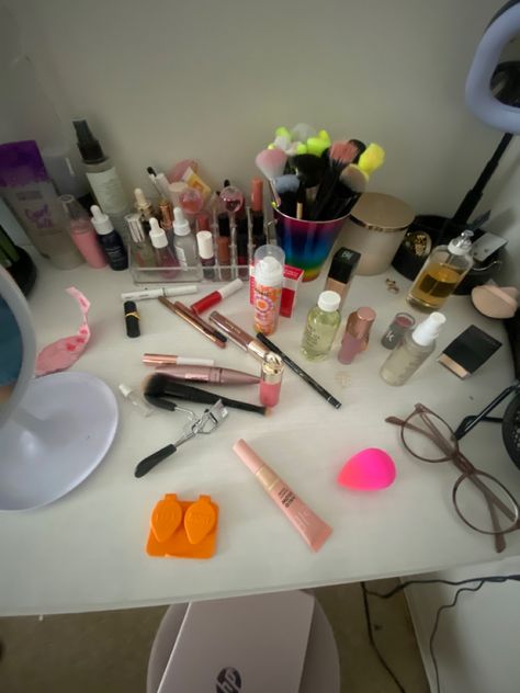 Makeup,skincare,hair care,fragrance, jewelry, beauty Messy Make Up Table, Messy Makeup Desk, Messy Makeup Table, Messy Desk Aesthetic, Messy Vanity Aesthetic, Messy Aesthetic, Makeup Desk Aesthetic, Messy Makeup, Beauty Desk