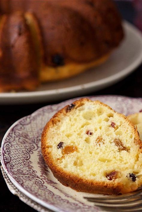 Babka Bread Recipe, Polish Babka, Babka Bread, Polish Easter, Polish Desserts, Babka Recipe, A Loaf Of Bread, Dried Fruit Mix, Easter Bread