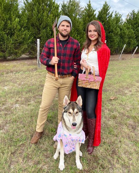 Lumber Jack Costume Couple, Couples Costumes With Dog Halloween, Dog Halloween Costumes With Couple, Husky Costume Halloween, Couple Halloween Costumes With Pet, Cute Couple Halloween Costumes With Dog, 2 People And Dog Halloween Costumes, Husky Halloween Costumes Dogs, Couples Costume With Dog Halloween