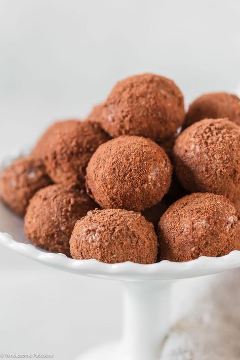 Milo Balls - Wholesome Patisserie Milo Balls Recipes, Milo Truffles, Milo Balls, Milo Recipe, Choco Balls, Milo Cake, Coconut Condensed Milk, Marie Biscuits, Easy Slice