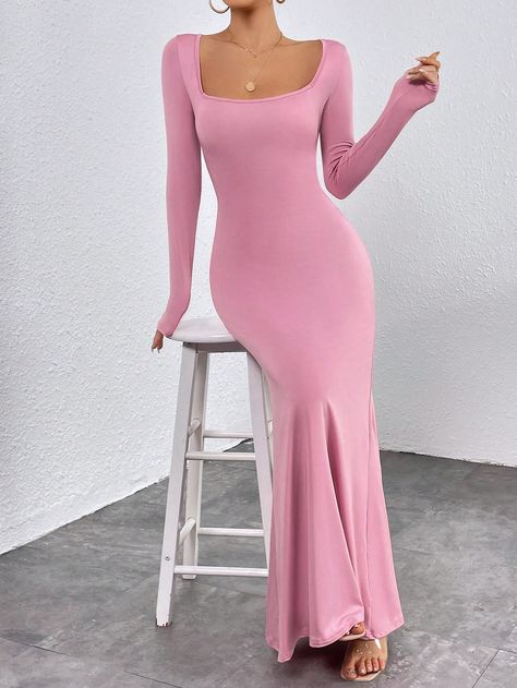 Pink Long Sleeved Dress, Baby Pink Bodycon Dress, Baby Pink Dresses For Women, Tight Long Dresses, Pink Barbie Outfits, Pink Maxi Dress Outfit, Pink Dress Long Sleeve, Chicago Bachelorette, Long Flare Dress