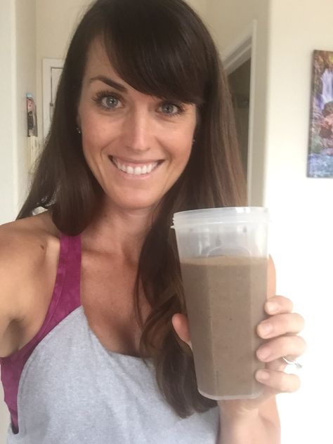 Why I was skeptical about Shakeology when I first started as a Beachbody coach and why I changed my mind. Shakeology Cleanse, Beachbody Challenge Group, Beachbody Challenge, Beachbody Coaching, Weight Watcher Smoothies, Magic Bullet Recipes, Body By Vi, Healthy Eating Breakfast, Dentist Humor