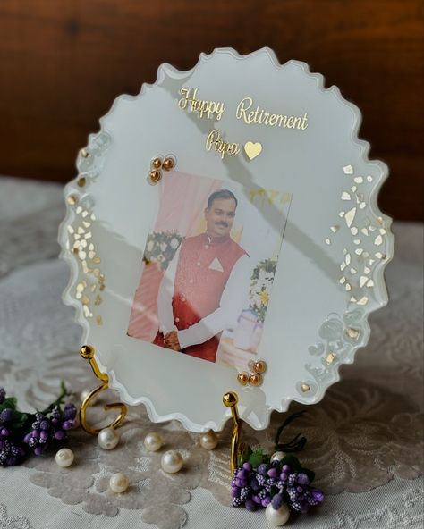 Personalized to perfection🤍 The most beautiful part of every picture is the beautiful frame with lotss of love🥰♥️ #resinartist #resinart #gift #fatherdaughter #handcrafted #retirementgift #love #papa #resinahmedabad #resindaily #resinpour #madebypriya @pii_y_aa Resin Frame Ideas, Raisin Art, Resin Arts, Resin Photo, Circle Mehndi, Resin Work, Circle Mehndi Designs, Resin Frame, Birthday Frames