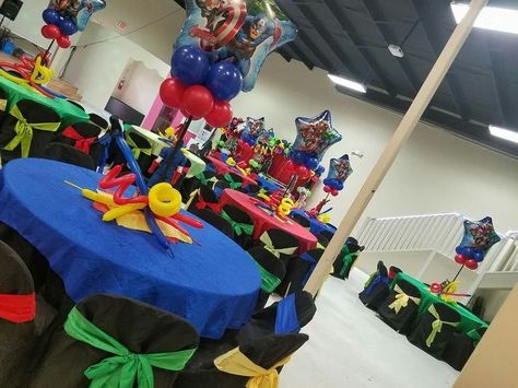 Superhero Centerpiece, Avenger Party, Superhero Balloons, Avengers Birthday Party Decorations, Superheroes Party, Superhero Baby Shower, Superhero Theme Party, Space Theme Party, Avenger Birthday Party