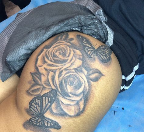 #bootytattoo #tattoo #tattooideas #tattooart #tattoodesigns #tattoosforwomen #tattooinspiration #asstattoo #butterflytattoo #rosetattoo #rosetattooideas #rosetattoos #rosetattoodesign Flower Tattoos On Buttocks, Rose Tattoo On Buttocks, Tattoo On Buttocks For Women, Cute Thigh Tattoos Black Women, Tattoo On Bum For Women, But Tattoos For Women, Thigh And Bum Tattoo Women, Tattoos For Black Women, The Oldest Daughter