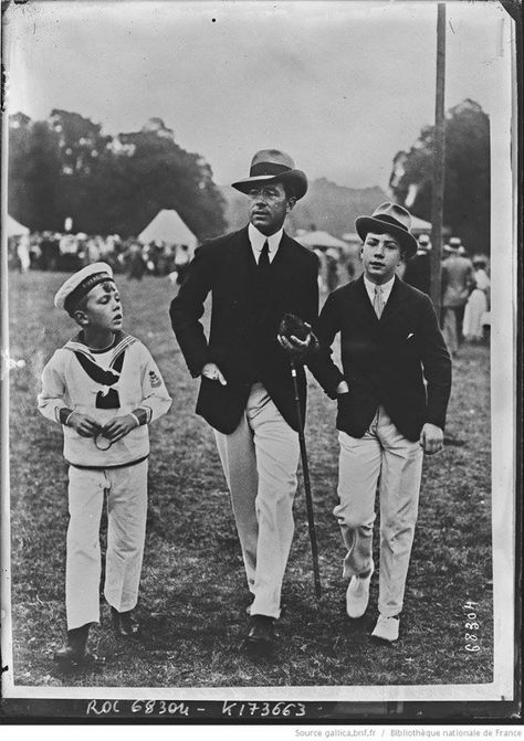 Greek Royal Family, Swedish Royalty, Retro Photos, Swedish Royal Family, Sailor Suit, Swedish Royals, Princess Margaret, Jean Baptiste, Crown Princess