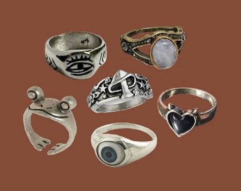 Alt Rings, Grunge Rings, Y2k Rings, Grunge Accessories, Bullet Train, Diy Bracelet Designs, Dope Jewelry, Ring Ideas, Hippie Jewelry