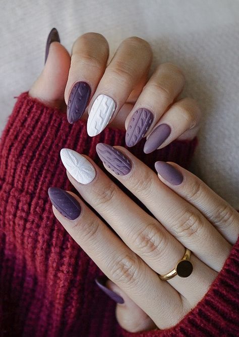 Sweater Weather Nail Art, Ombre Sweater Nails, Knitted Nail Art, Neutral Sweater Nails, Maroon Sweater Nails, Fall Sweater Nails Almond, Sweater Nails Almond Shape, Matt Winter Nails, Red Sweater Nails Art Designs