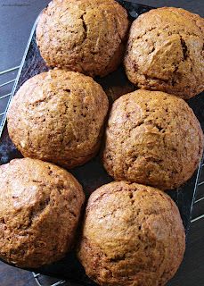 Jumbo Breakfast Muffins, Jumbo Pumpkin Muffin Recipes, Jumbo Muffin Recipes Healthy, Bakery Style Pumpkin Muffins, Amazing Muffins, Jumbo Muffin Recipes, Pumpkin Muffins Recipe, Muffins Pumpkin, Pumpkin Muffins Easy