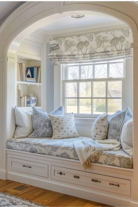 Design Ložnic, Window Seat Design, Core Decor, Bunk Rooms, Tagaytay, Casa Vintage, Dream House Rooms, Cozy Room Decor, Dream House Interior