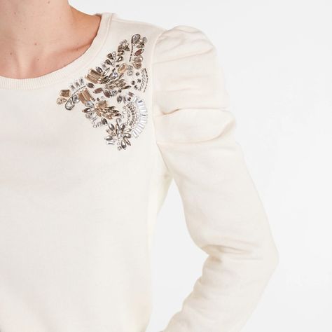 Brand New With Tags! Never Worn! Adorable Jeweled Detail Sweatshirt With Puff Sleeves For The Upcoming Holidays! Perfect To Dress Up Or Dress Down! Color: Cream Size: Xxs Rhinestone Sweatshirt, Cold Shoulder Sweatshirt, Shoulder Puff Sleeve, Faux Fur Hoodie, Sequined Sweatshirt, Embellished Sweatshirts, Cream Puff, Sweatshirt White, Sweatshirt Short Sleeve