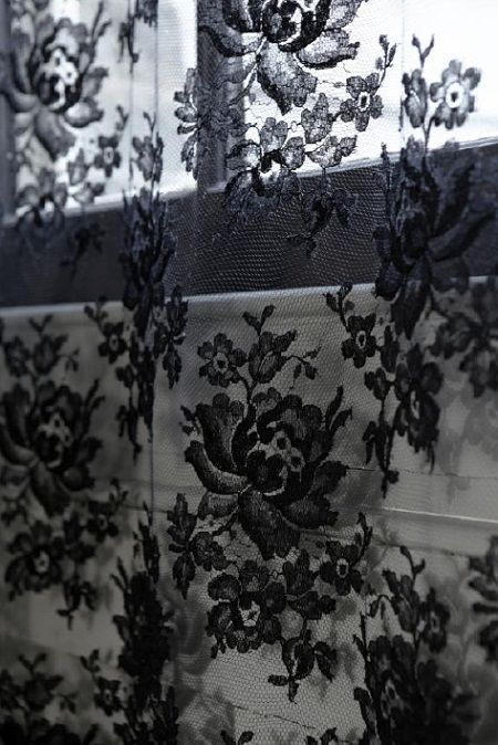 curtains Black Rose Decor, Black Accessories Bathroom, Black And Red Bedroom, Cellar Window, Lace Aesthetic, Simple Curtain, Black Cottage, Gothic Interior, Black Lace Fabric