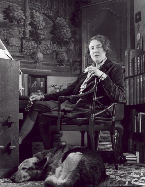 Anita Berber, Virginia Wolf, Vita Sackville West, Bloomsbury Group, Bell Art, English Writers, Women Writers, People Of Interest, Writers And Poets