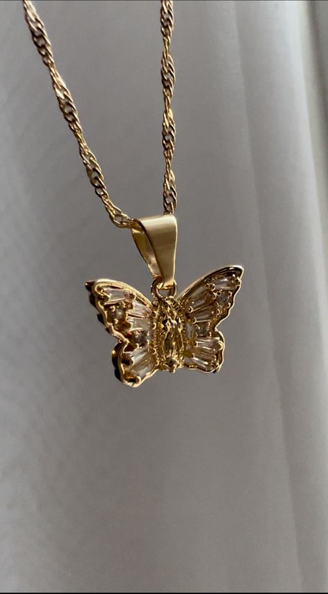 Quinceanera Jewelry Butterfly, Gold Rings Virgin Mary, Mexican Jewelry Gold Rings, Xv Necklaces, Virgin Mary Quinceanera Dress, Gold Rings Latina, Gold Jewelry Latina, Quinceanera Necklace Gold, Latina Gold Jewelry