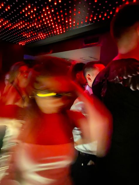 Red Disco Party, 2000s Nightclub, In The Club, Club Lights Aesthetic, People Dancing Aesthetic, Club Dancing Aesthetic, Club Photos Nightclub, Disco Moodboard, Dance Club Nightclub