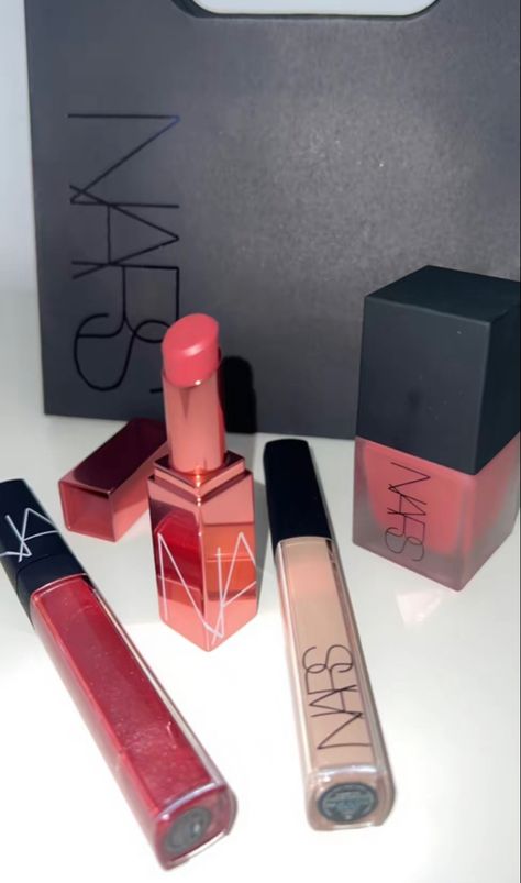 Nars Makeup Aesthetic, Woc Makeup, Eyebrows On Fleek, Nintendo Switch Accessories, Nars Makeup, Glo Up, Makeup Aesthetic, Crazy Makeup, Body Makeup