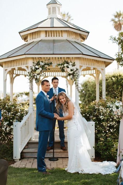 Wedding Gazebo Flowers, Outdoor Wedding Gazebo, Gazebo Wedding Ceremony, Outside Wedding Ceremonies, Gazebo Wedding Decorations, Tiana Wedding, Tropical Wedding Centerpieces, Gazebo Decorations, Beachfront Wedding