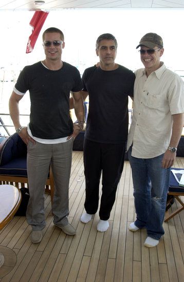 Set Sail With Over 100 Celebrity Boating Pictures: Brad Pitt, George Clooney, Matt Damon Brad Pitt George Clooney, George Clooney Style, Boating Pictures, Oceans Twelve, Oceans Eleven, Oceans 11, Danny Ocean, Matt Damon, Ideal Man