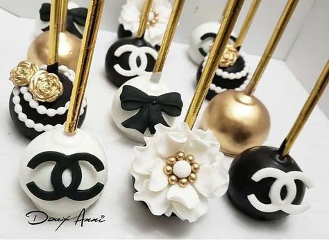 Birthday cookies decor ideas, cute birthday cookies decor ideas, fancy cookies decorating ideas, cookies decorating ideas, cookies decor ideas Cute Birthday Cookies, Chanel Birthday Party Decoration, Chanel Birthday Cake, Chanel Baby Shower, Chanel Christmas, Chanel Birthday Party, Chanel Cake, Chanel Birthday, Paris Cakes