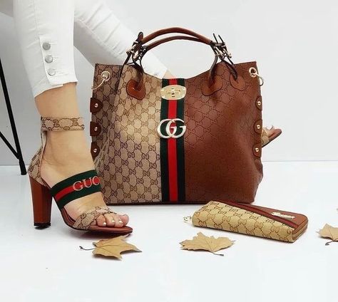 #peanutbutterloversmonth #peanutbutter #homemadejars #etsyuk #custompen Gucci Handbags Outlet, Gucci Heels, Handbag Shoes, Gucci Handbags, Bags Designer Fashion, Louis Vuitton Bag Neverfull, Bag Set, Handbag Accessories, Look Fashion