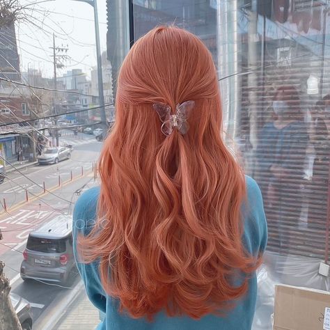 Warm Pink Hair, Hair Color For Long Hair, Hair Color Peach, Color For Long Hair, Coral Pink Hair, Ginger Hair Dyed, Pink And Orange Hair, Peach Hair Colors, Light Strawberry Blonde