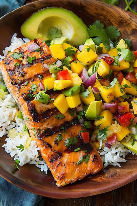 Salmon with Mango Salsa - That Oven Feelin Meals With Mango, Mango Salsa With Salmon, Blackened Salmon With Mango Salsa, Salmon Pineapple Salsa, Grilled Salmon With Mango Salsa, Salmon And Mango Salsa, Salmon Mango Salsa, Salmon With Salad, Salmon With Pineapple Salsa