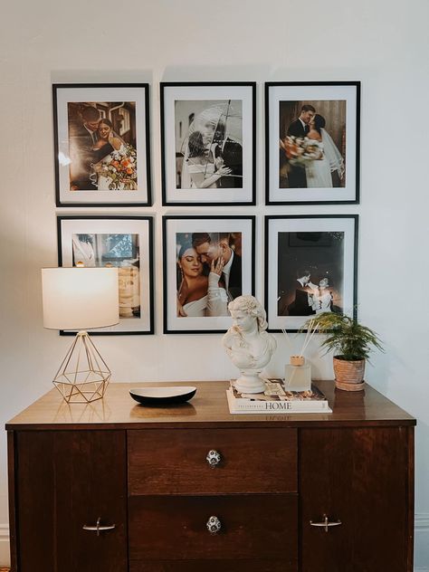 Picture Wall Apartment, Modern Simple Decor Living Rooms, Collage Of Photos On Wall, Wedding Pictures On Wall, Gallery Wall Ideas Wedding Photos, Wedding Photo In Home Display, Grid Photo Wall, Family Photos Decor, Engagement Photo Gallery Wall