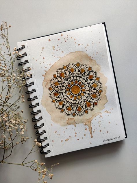 Mandala Art Designs Creative, Boho Mandala Art Simple, Mandala Decorating Ideas, Mandala Art Journal, Art Therapy Sketches, Mandala Art Therapy Design, Beginners Mandala Art, Mandala With Watercolor, Complex Mandala Art