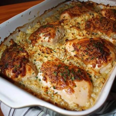 Bring Back the Taste of Yesteryear with This Delicious Forgotten Chicken Recipe! - NewsBreak Homemade Chili Beans, Fried Cheese Bites, Chicken Tetrazzini Casserole, Forgotten Chicken, Gizzards Recipe, Creamy Broccoli Cheddar Soup, Crusted Chicken Recipes, Comfort Pasta, Homemade Meatloaf