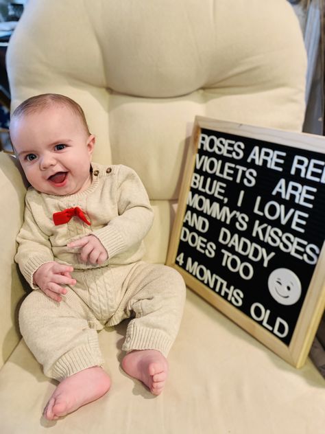 Baby letterboard 4 months old 4 Months Old Photoshoot, Three Month Milestones Photo Ideas, 4 Months Letter Board Baby, 2 Month Baby Picture Ideas Boy, 4 Months Baby Pictures Ideas, 4 Months Baby Photoshoot Ideas, Letter Board Baby, Milestone Ideas, Letter Board Ideas