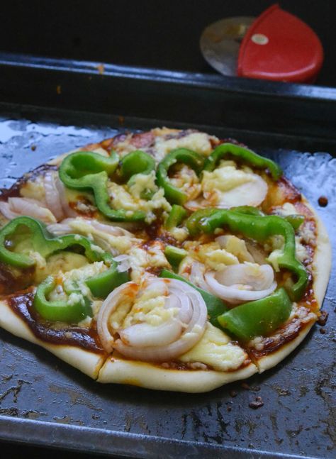 Green Bell Pepper and Onion Pizza Recipe – Gayathri's Cook Spot Onion Pizza, Green Bell Pepper, Pizza Ingredients, The Onion, Green Bell Peppers, Grated Cheese, Pizza Recipe, Peppers And Onions, Instant Yeast