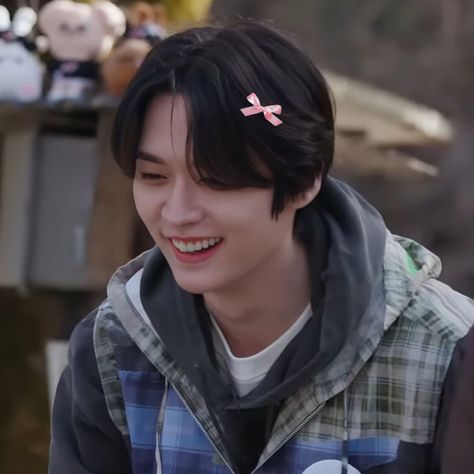 lee know icon #leeknow #straykids #icon Leeknow Smile, Lee Know Laughing, Camping Icons, Straykids Icon, Smile Icon, Skz Code, Icon Cute, Smile Teeth, Lee Know Stray Kids