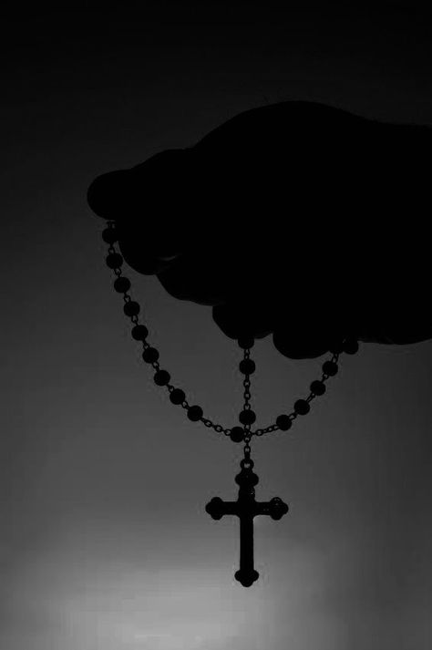 Dark Cross Aesthetic, Rosary Aesthetic Dark, Religion Aesthetic Dark, Religious Aesthetic Dark, Orthodox Church Wallpaper, Dark Religious Aesthetic, Jesus Wallpaper Black, God Aesthetic Dark, Black Phone Wallpaper Aesthetic