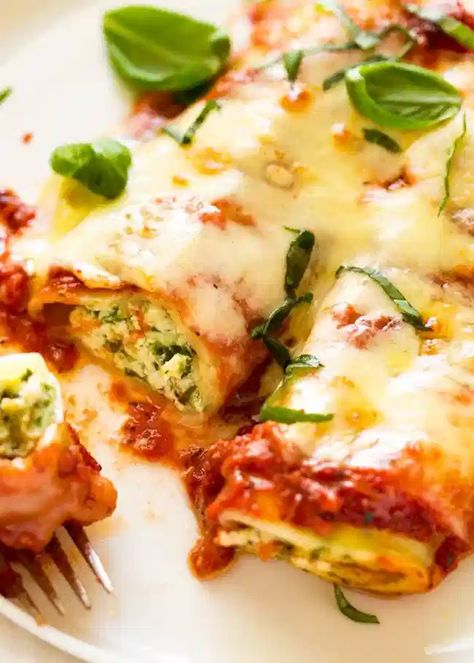 Spinach And Ricotta Cannelloni, Ricotta Cannelloni, Cannelloni Pasta, Cannelloni Recipes, Spinach And Ricotta, Ricotta Pasta, Recipetin Eats, Lasagna Recipe, Italian Dishes