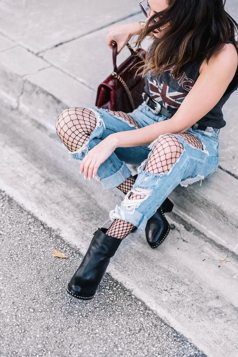 You'll be able to by no means go fallacious with r... Check more at https://weeklyus.com/how-to-wear-extremely-ripped-jeans-for-women-2020/ Extremely Ripped Jeans, Tights Under Jeans, Fishnet Under Jeans, Ripped Jeans For Women, Daniela Ramirez, Womens Ripped Jeans, Jeans Street Style, Ripped Boyfriend Jeans, Denim Ideas