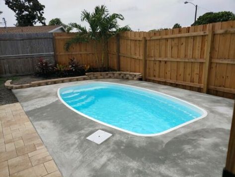 Small In Ground Pools, Cheap Inground Pool, Frontyard Landscape, Small Pools Backyard, Small Backyard Pool, Small Inground Pool, Landscape Planning, Pools For Small Yards, Pool Cost