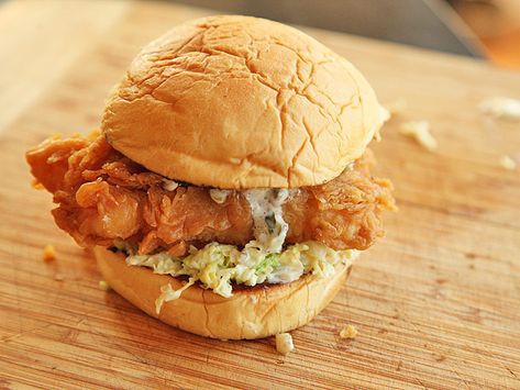 Fried Fish Sandwiches With Creamy Slaw and Tartar Sauce | YIELD: makes 4 sandwiches. ACTIVE TIME: 30 minutes. TOTAL TIME: 45 minutes. Perfectly fried cod with an ultra-crisp coating in a sandwich with a creamy slaw and a tangy tartar sauce. Cod Sandwich, Fried Fish Sandwich, Creamy Slaw, Fish Sandwich Recipes, Fish Sandwiches, Fried Cod, Fish Burger, Fish Sandwich, Food Lab